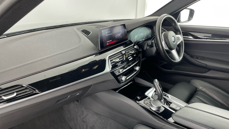 BMW 5 Series 520d xDrive M Sport 5dr Auto Diesel Estate